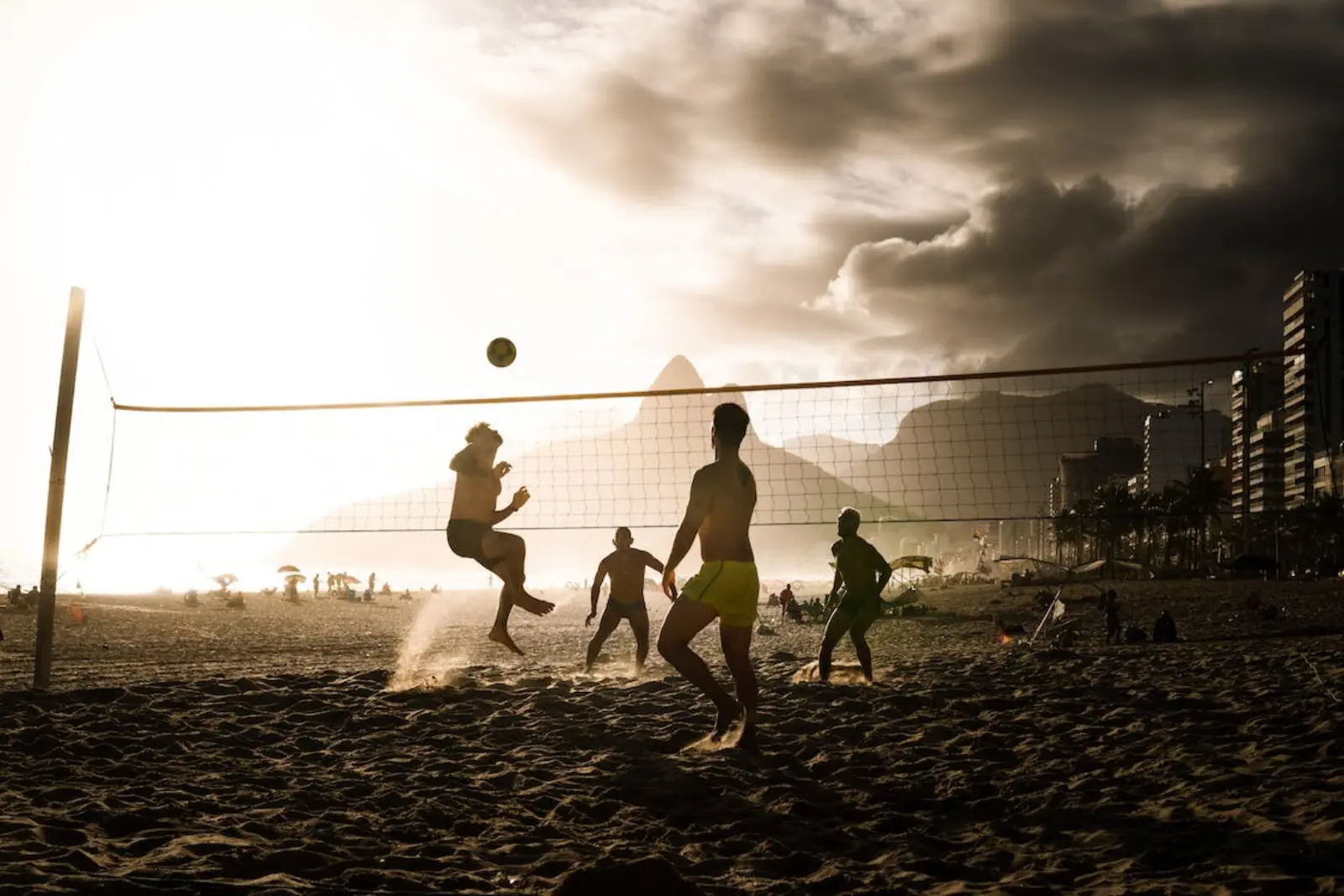 Footvolley courts equipped with PUSHIT