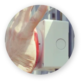 Player pressing the PUSHIT button to mark a highlight
